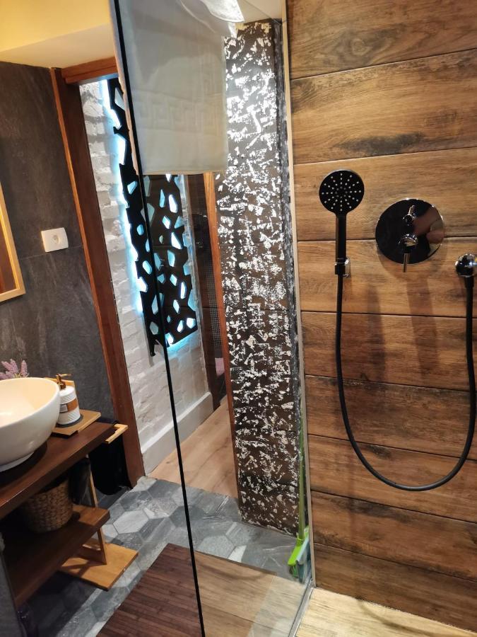 Studio Apartman Black & White Centar Sarajevo Free Parking ภายนอก รูปภาพ