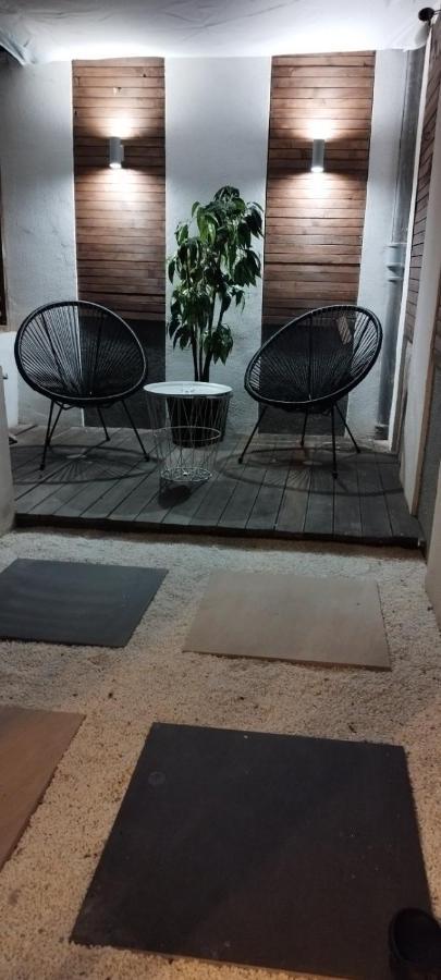 Studio Apartman Black & White Centar Sarajevo Free Parking ภายนอก รูปภาพ