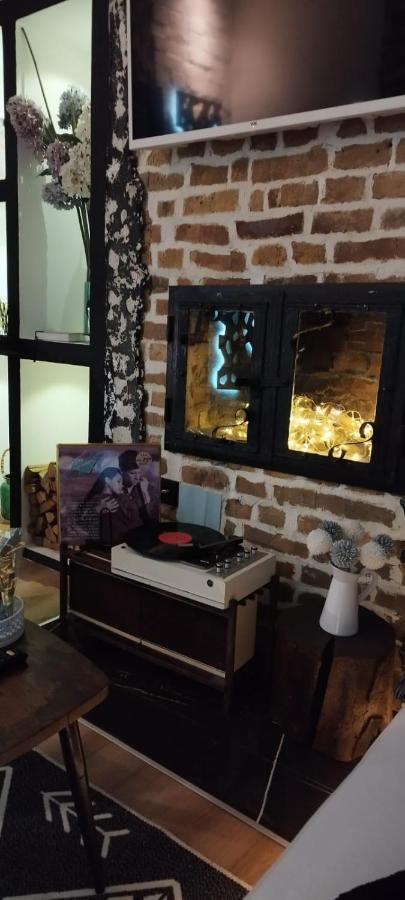 Studio Apartman Black & White Centar Sarajevo Free Parking ภายนอก รูปภาพ